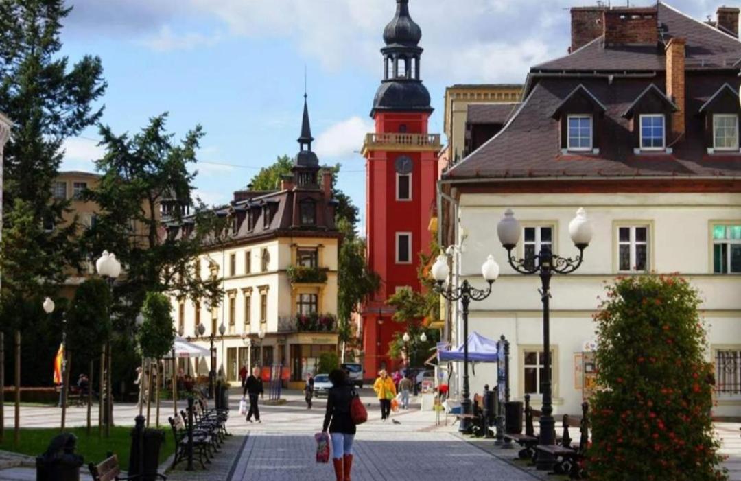 Apartament Nina Jelenia Gora Luaran gambar